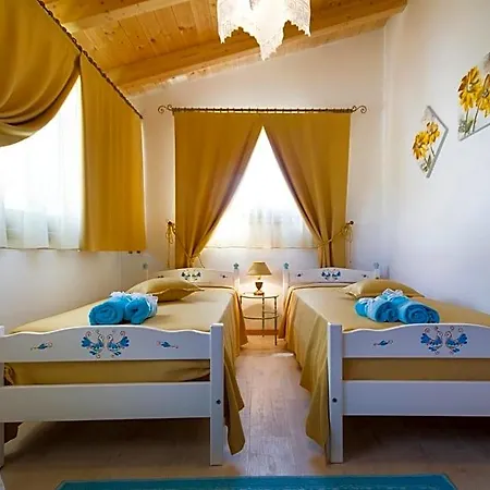 Bed & Breakfast Sa Mariposa Ittiri