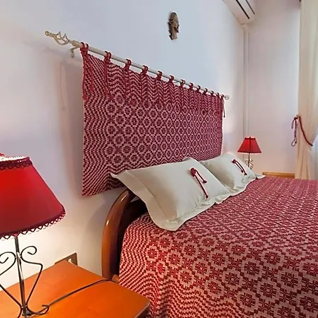 Sa Mariposa Bed & Breakfast 3*